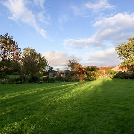 Wisteria Cottage Gayton  Exterior foto
